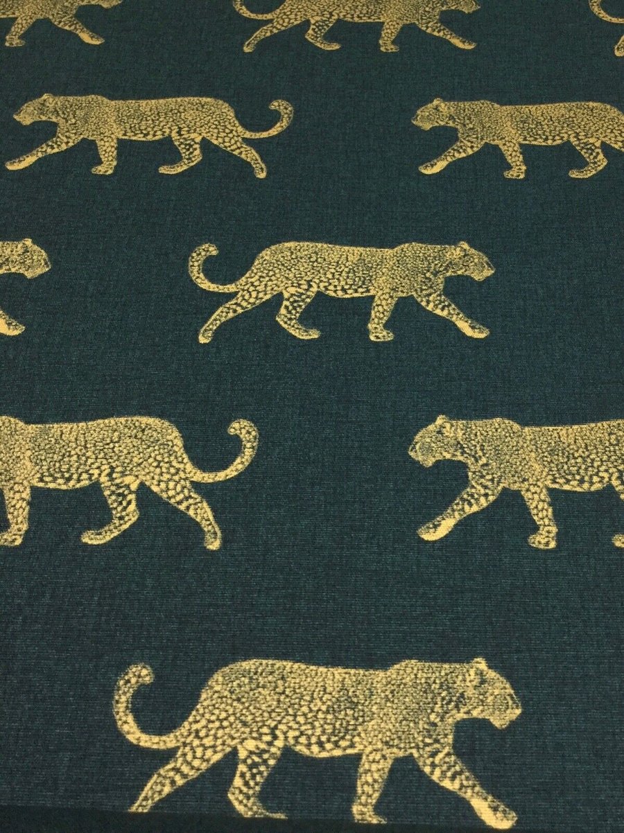  Leopard ROUND Tablecloths. 4  x 130cm 