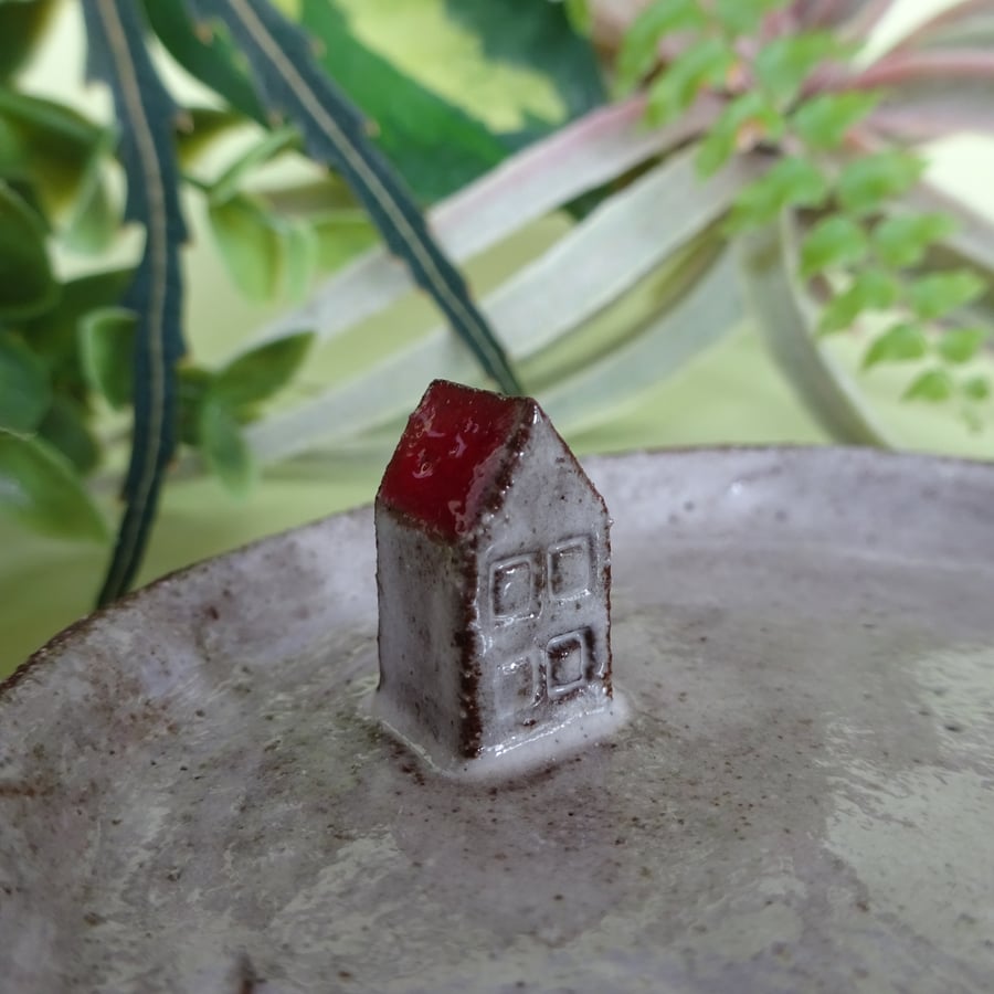 Little house ring dish