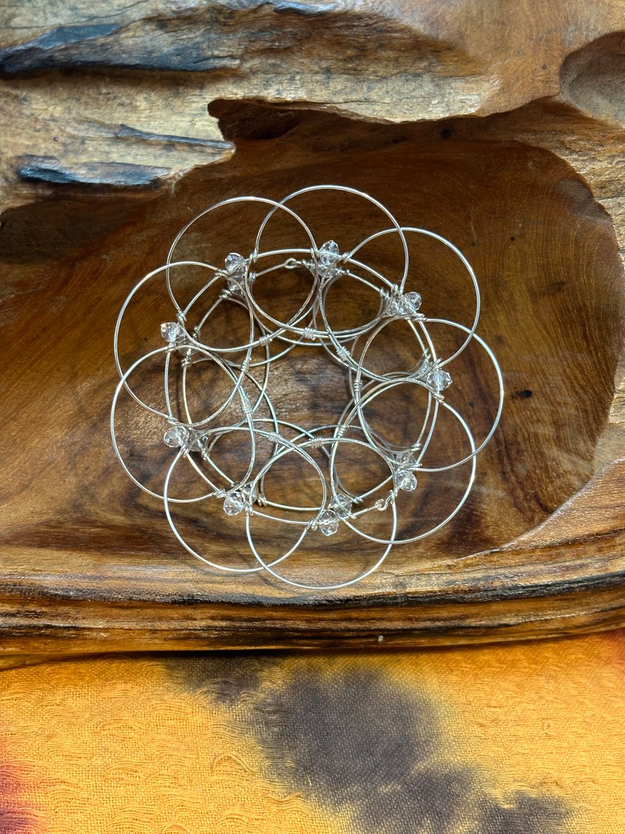 MANDALA - ( WIRE MANDALA, FOR MEDITATION AND DECORATION)