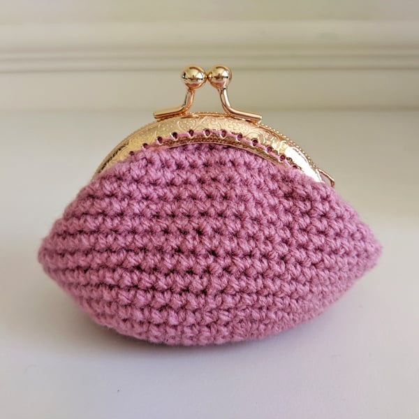 SALE - Coin Purse Vintage Style with Kiss Lock Clasp in Rose Pink