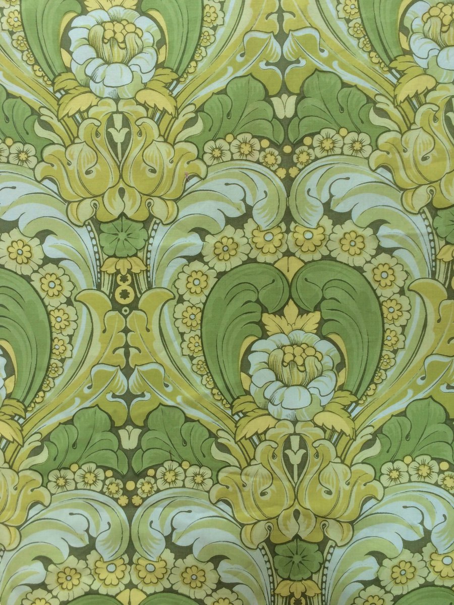 Zesty Lime Green 70s William Morris Style Vintage Fabric 35 cm w Lampshade 