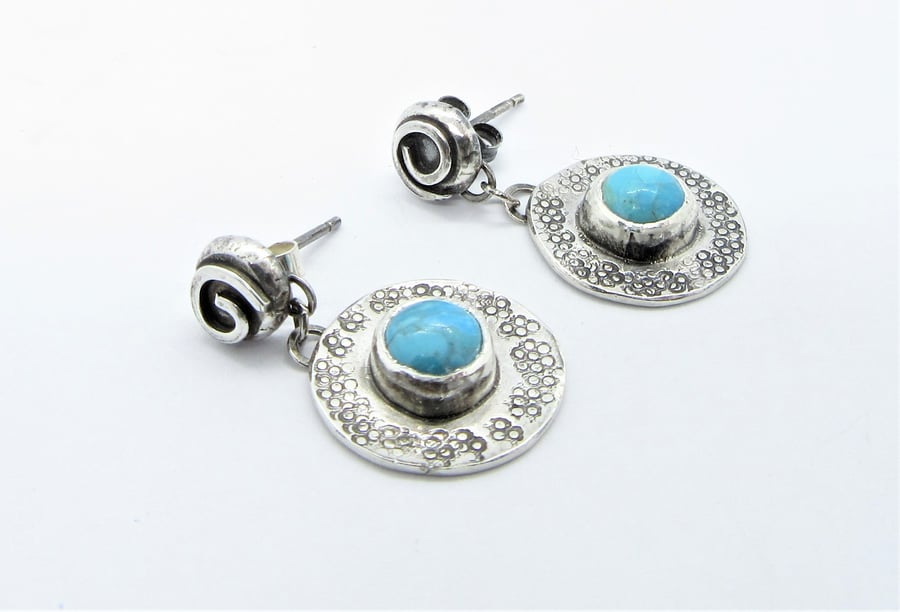Short drop turquoise earrings - celtic design- recycled  silver - round earrings