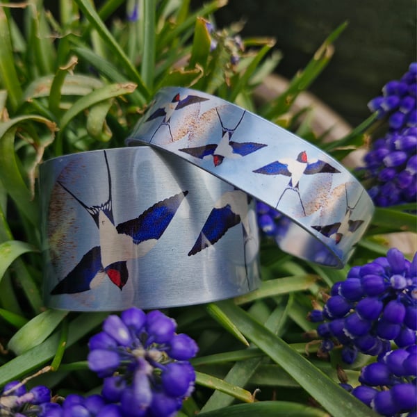 Summer Visitor Narrow Cuff 