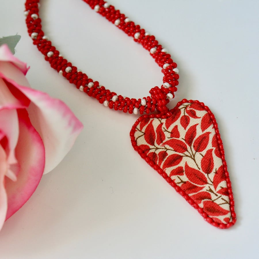 Red heart and leaves necklace
