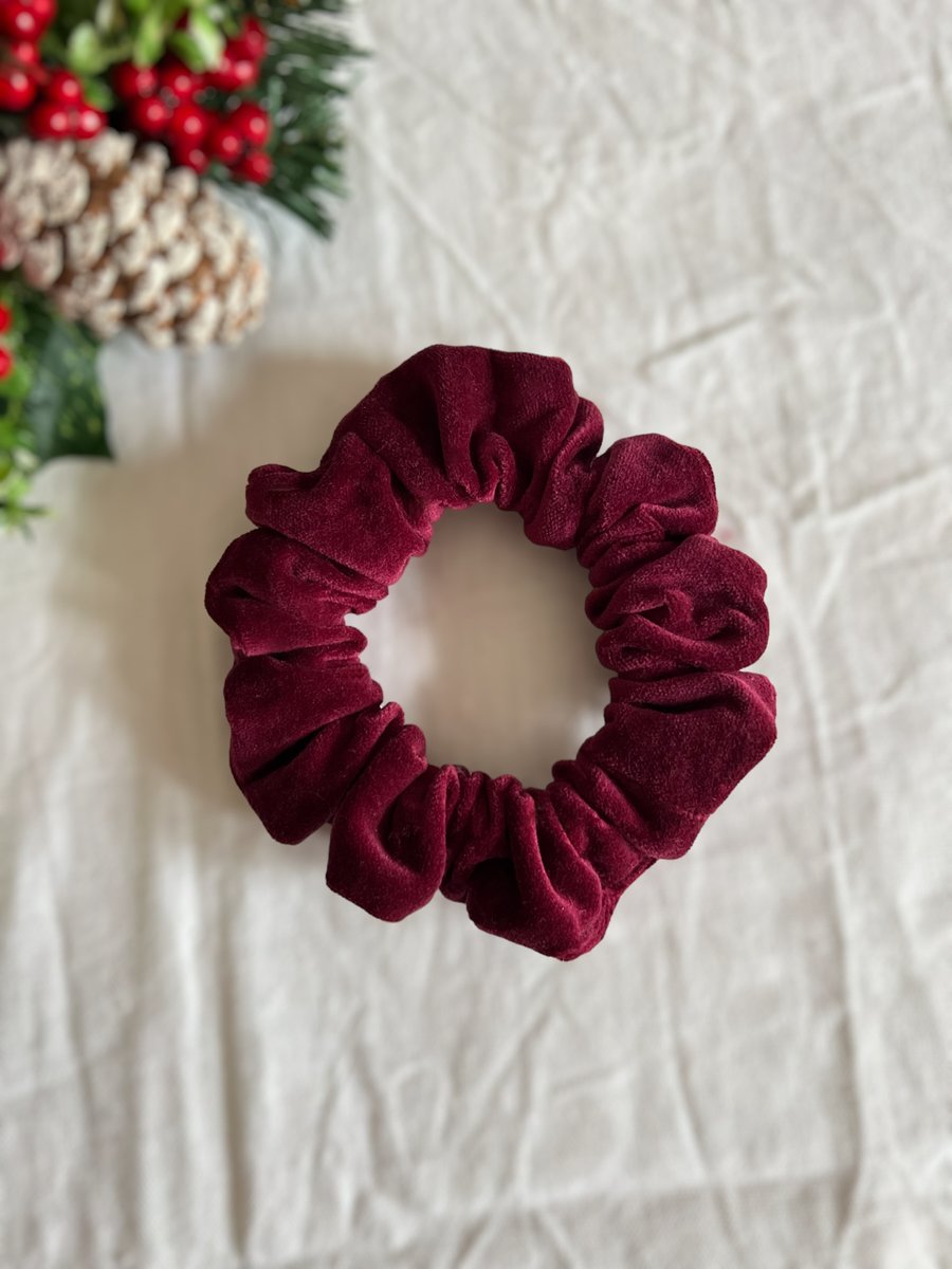 Crimson Velvet Scrunchie - Regular