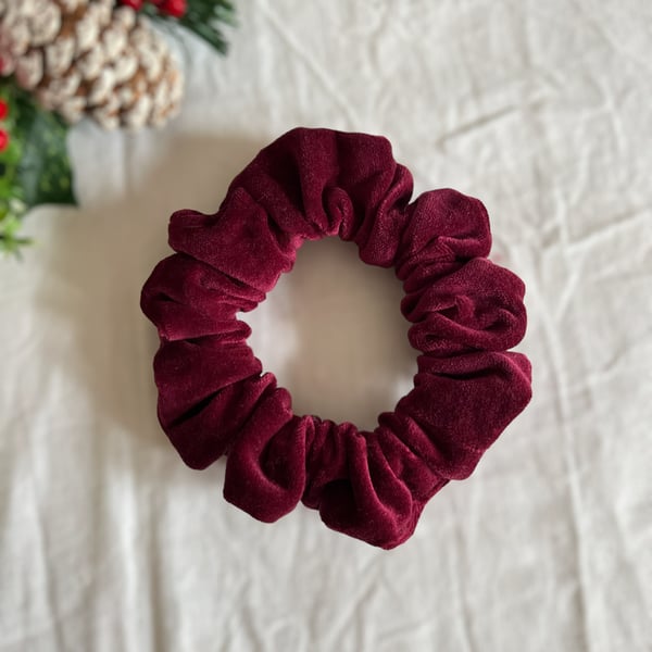 Crimson Velvet Scrunchie - Regular
