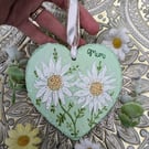 Daisy Mum hand-painted slate heart decoration 