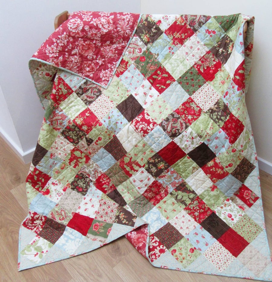 Winter Hues Luxury Quilt