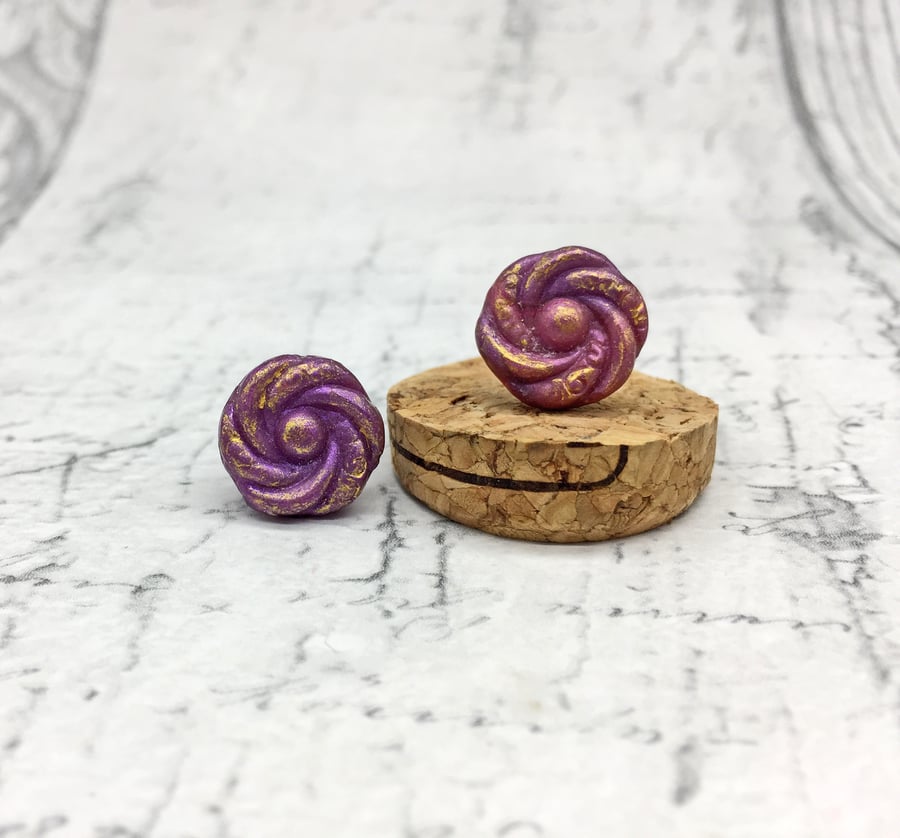 Vintage swirl design button earrings in Violet Purple marbled jewel enamel, gold