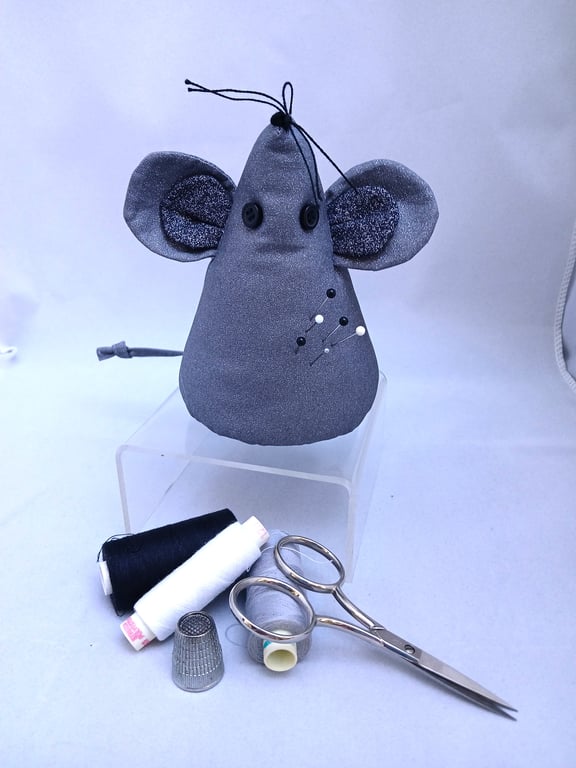 Pin Cushion,Mouse in Sparkle Grey and Black