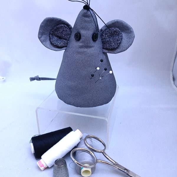 Pin Cushion,Mouse in Sparkle Grey and Black