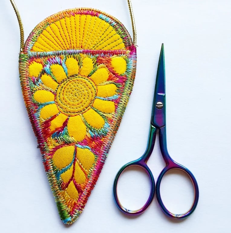 Scissor Holder Necklace 