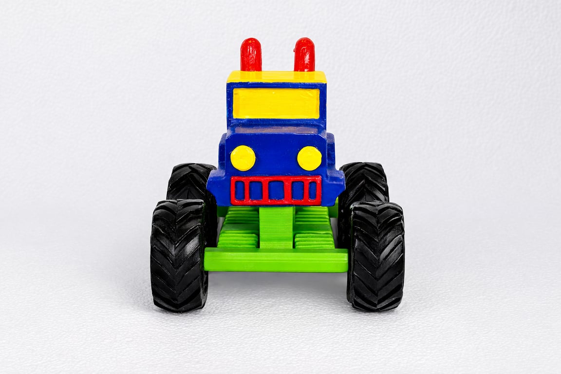 Monster Truck Figurine 120 - 100 - 90mm