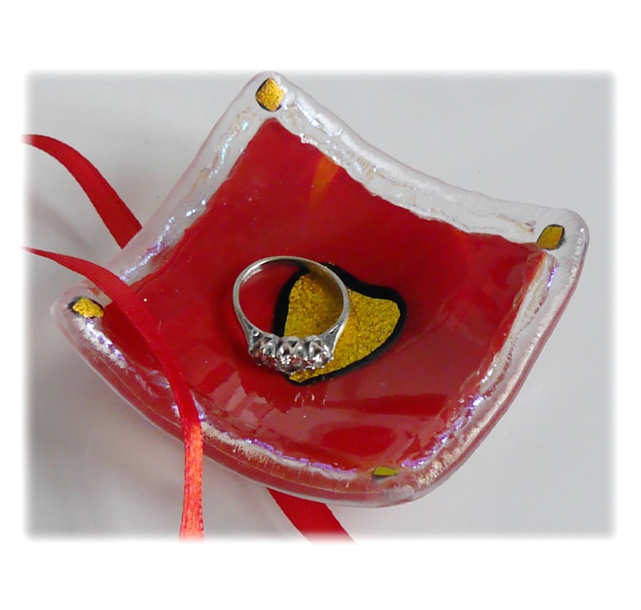 Earring Ring Dish Fused Glass 6.5cm Red Dichroic Heart 016