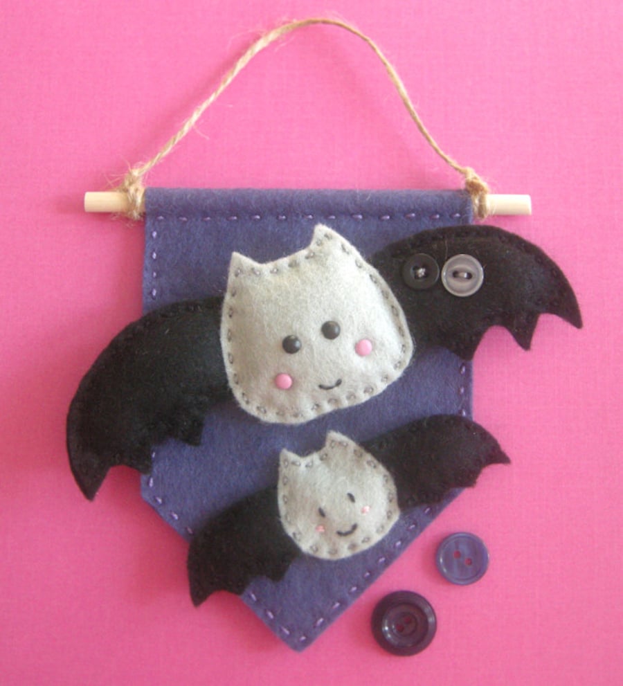 Halloween craft kit, sewing kit, Bat banner sewing kit