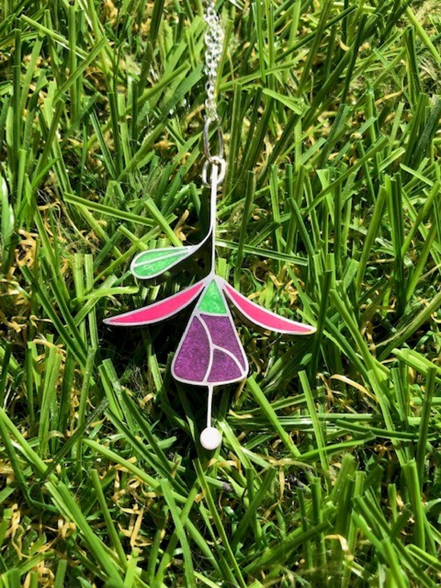 Fuchsia and Leaf pendant in Silver and Resin.