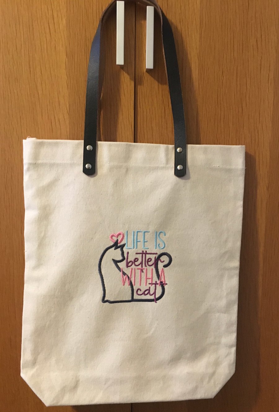 Cats Tote bag embroidered 