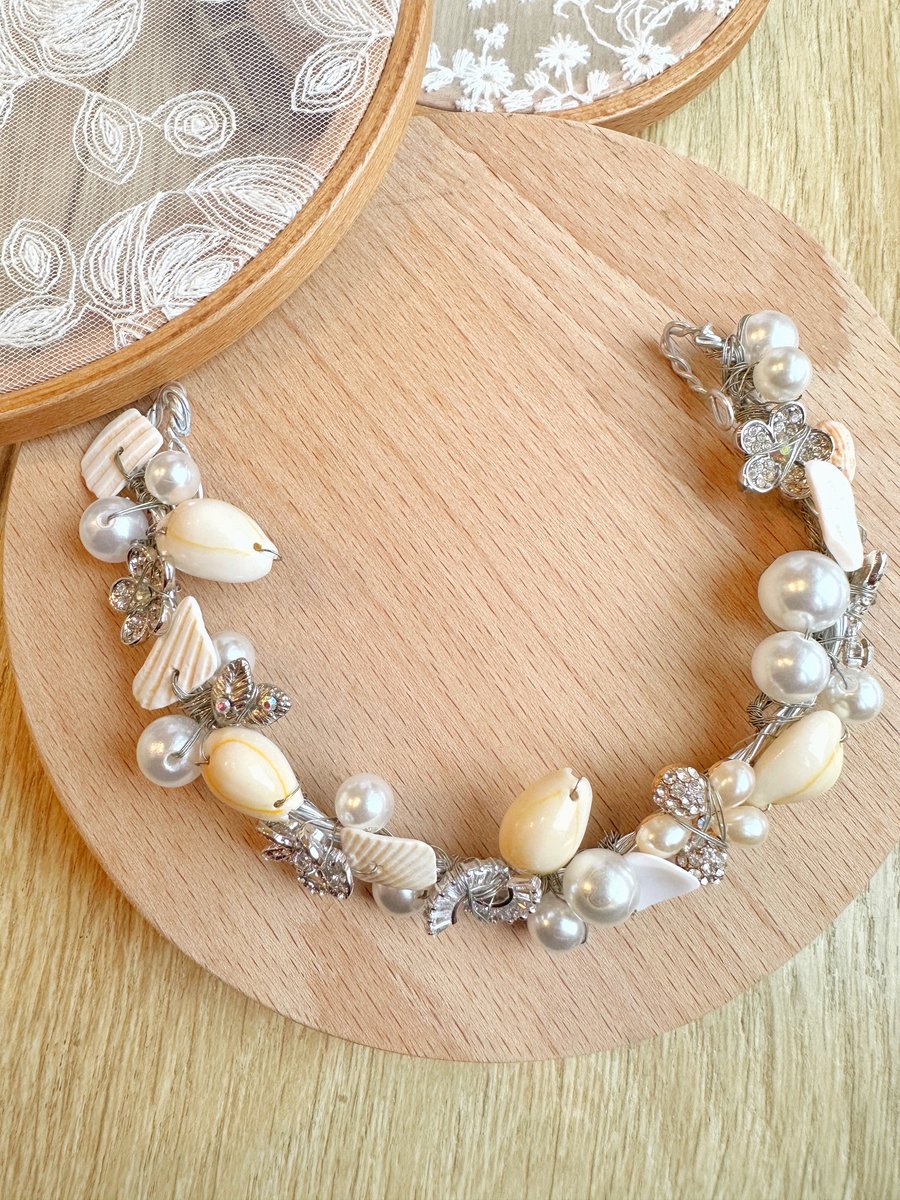 Bridal hair accessories, bridal head pieces, wedding hair accessories