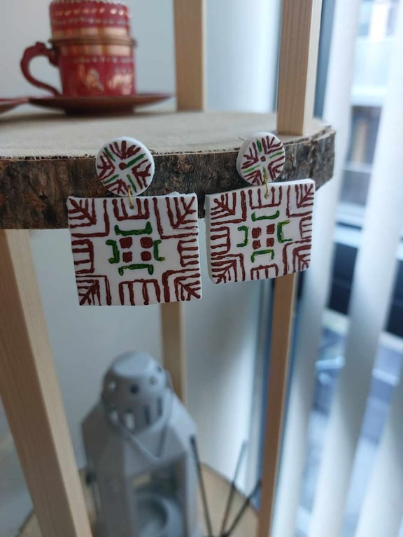 Hand-made tatreez embroidery painted earrings