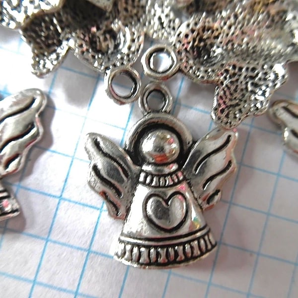 20 x Tibetan Silver Angel Charms