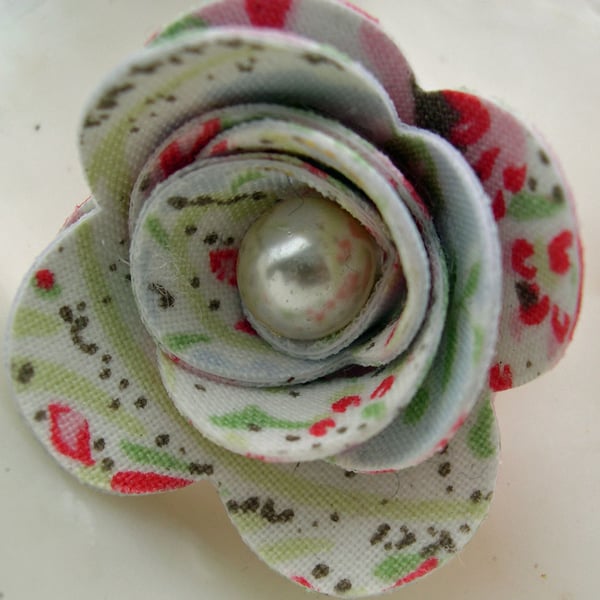 Hardened Fabric Ditsy Floral Rose Brooch