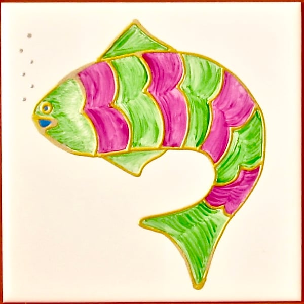 Hand Painted  Green & Pink Fish, 15cm square ceramic tile