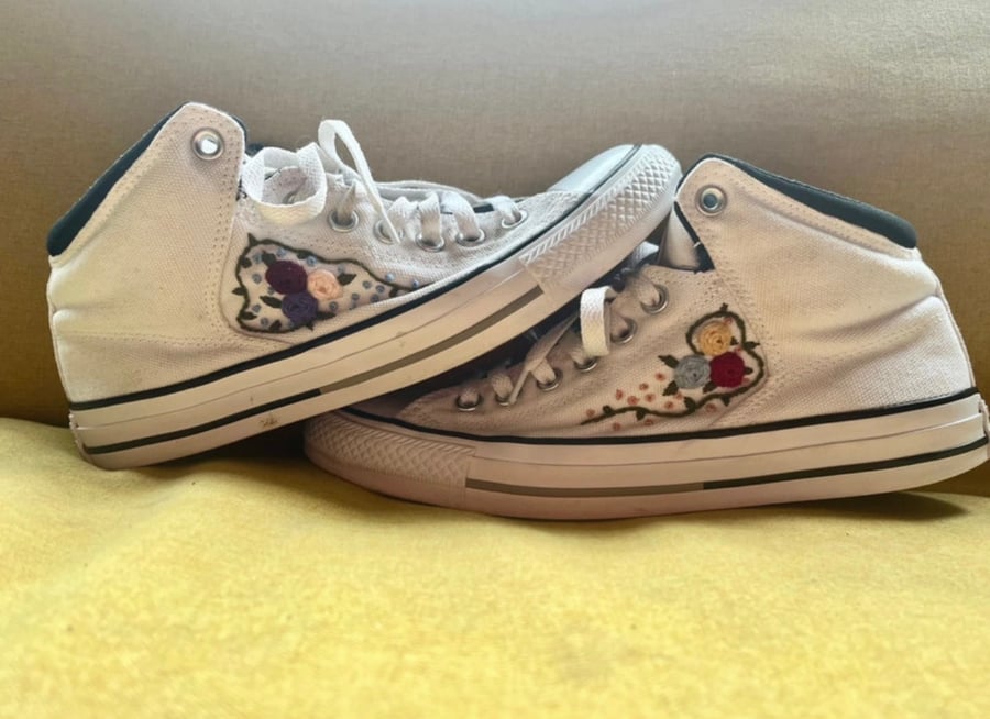 Hand-Embroidered White Converse High Tops – One of a Kind – EU 40 UK 7
