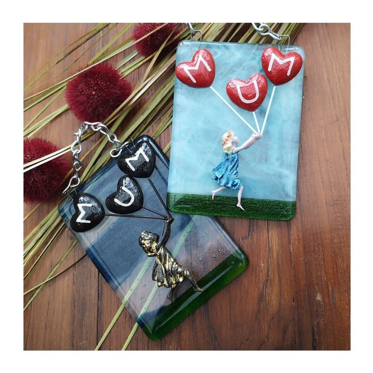 Handmade Fused Glass Girl & Mum Heart Balloons Hanging Picture Decoration 