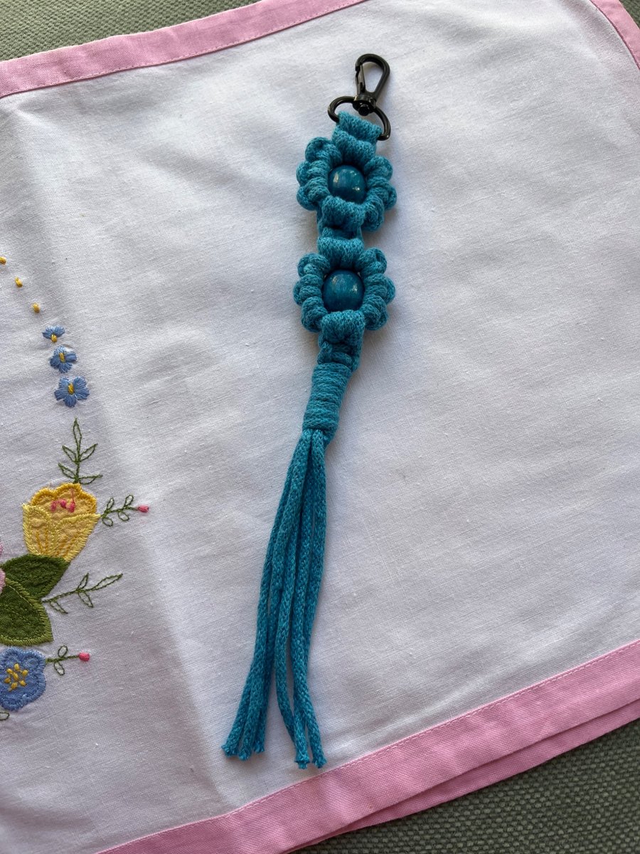 Handmade Macramé Fidget Flower Bag Charm Keyring