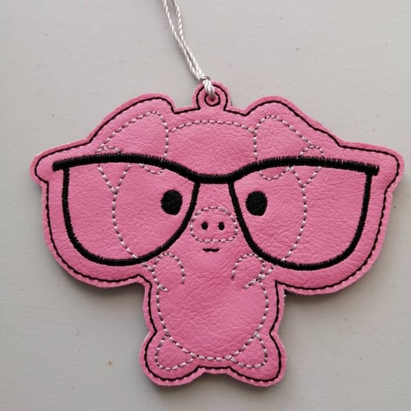 808. Pig with glasses bookmark.