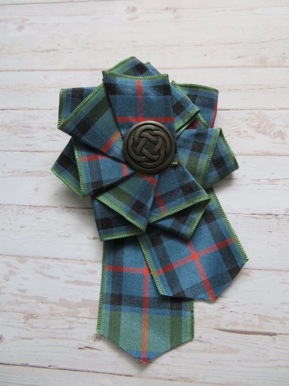 Flower of Scotland Celtic Tartan Brooch Pin 