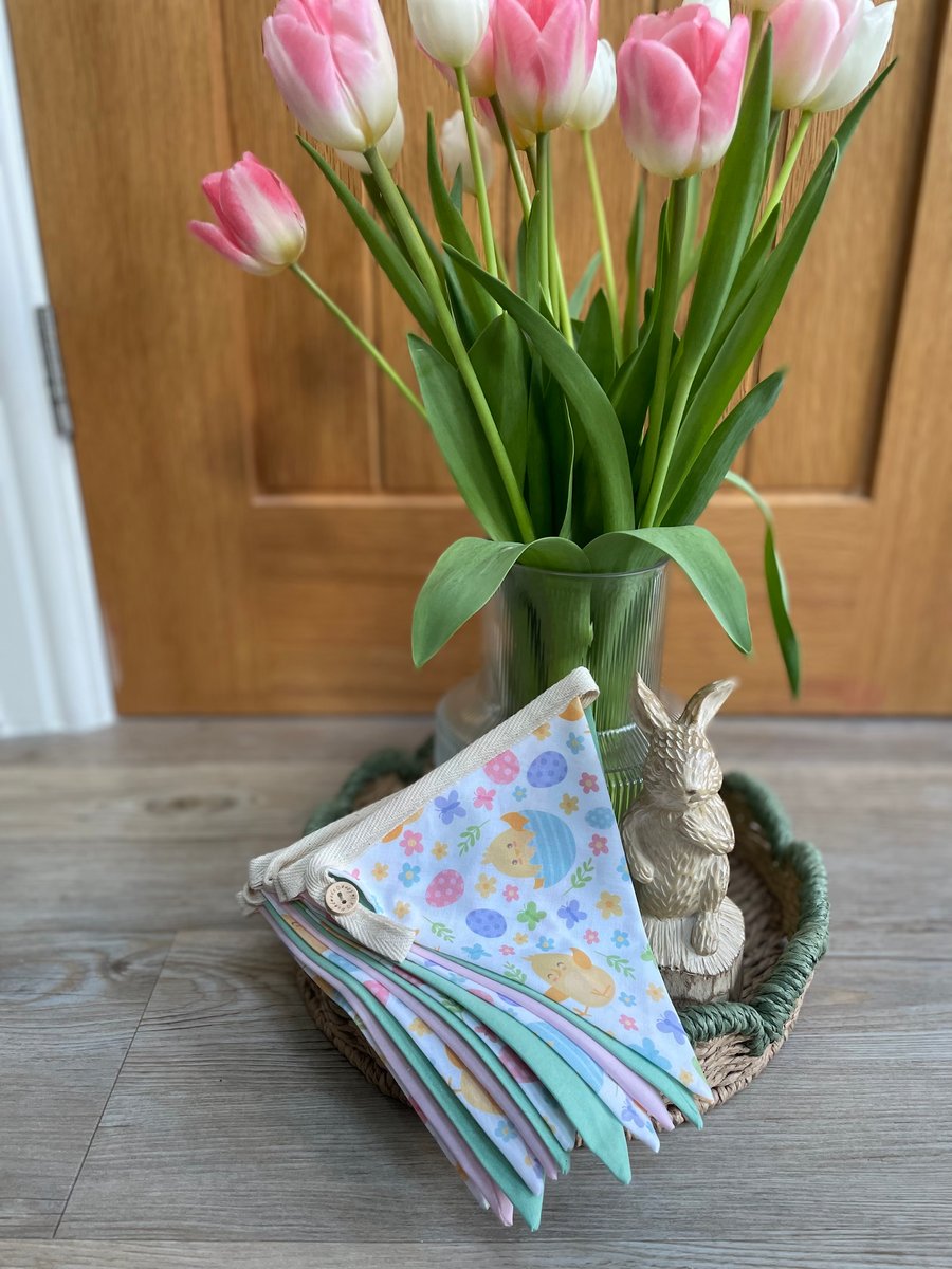 Spring Easter decorations, Bunting 