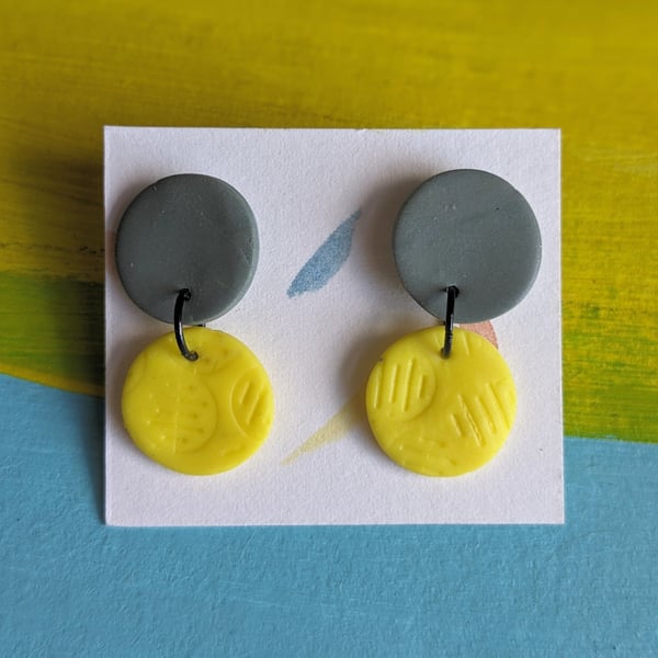 Lightweight dangly earrings, bright yellow and army green, polymer clay earrings