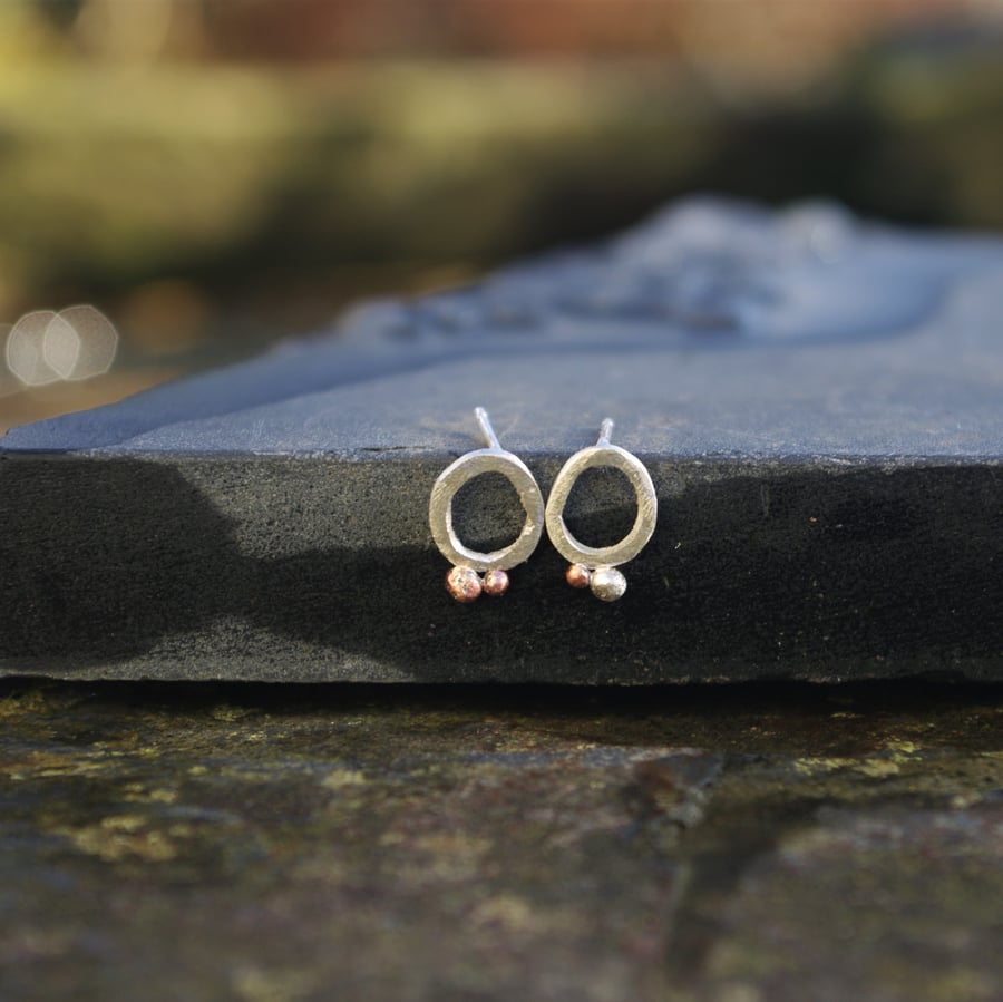  Silver Pod with Silver and Copper Seeds Stud Earrings