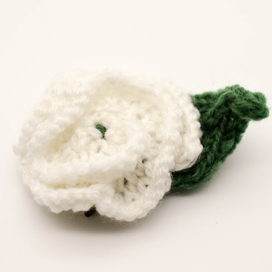 SOLD - SALE - Hand knitted rose flower brooch pin - White
