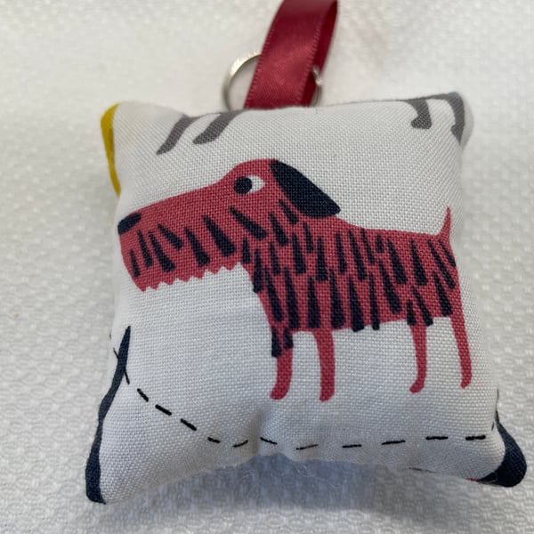 Dog fabric keyring 