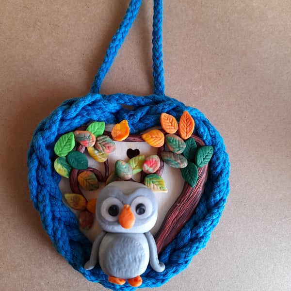 Hanging owl heart