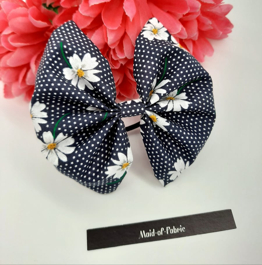 Hair bow bobble,  navy polkadot and daisy.  