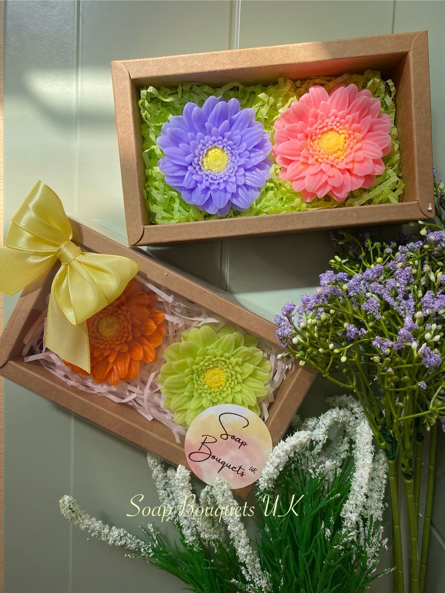Gerbera Daisies Soap Flower Gift Set