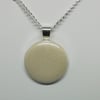 Round pearl epoxy pendant 