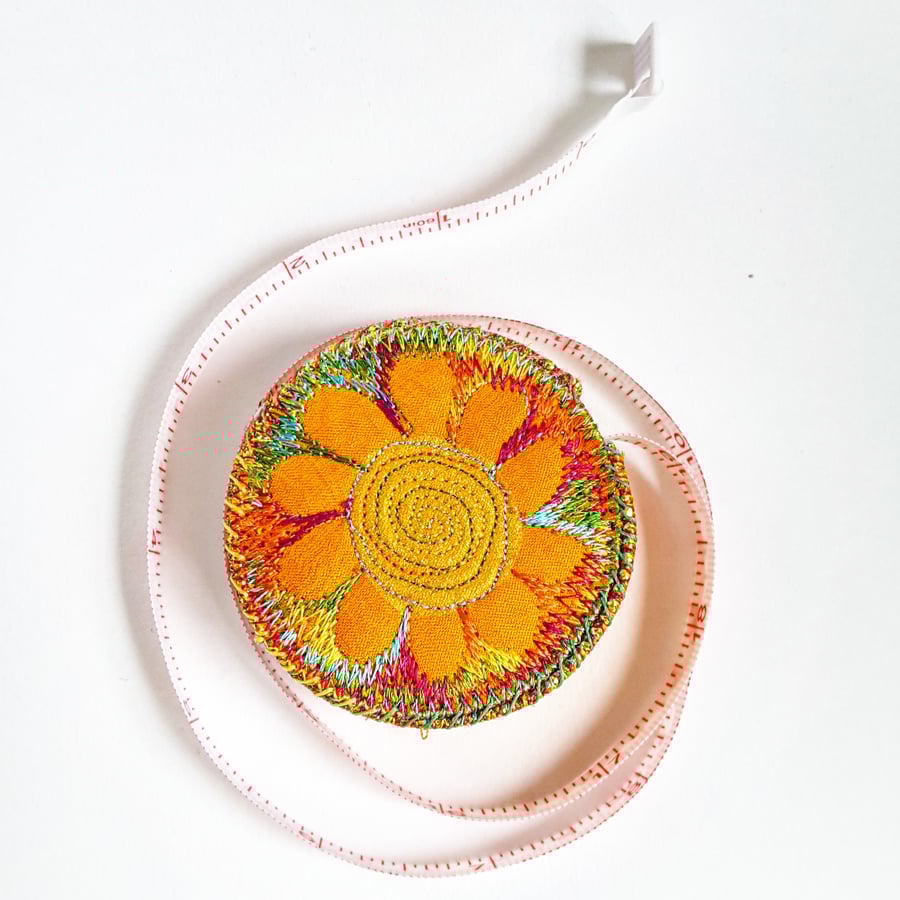 Free machine embroidery retractable tape measure 