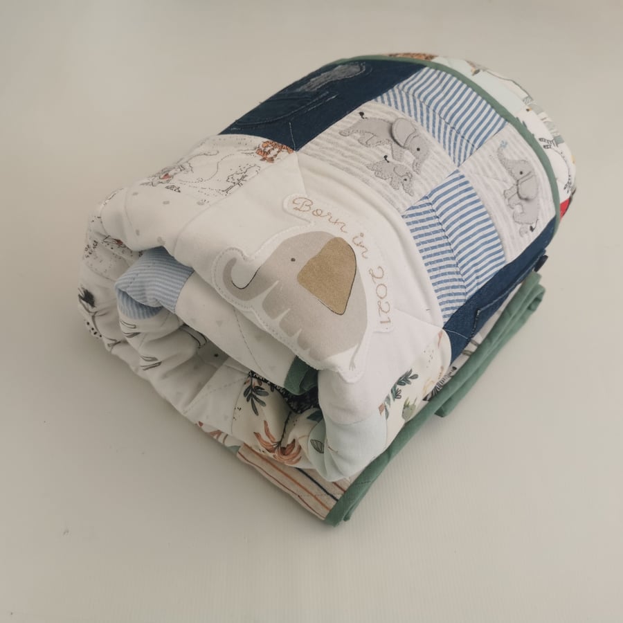 Keepsake medium memory blanket, Personalised Baby Clothes Heirloom Quilt