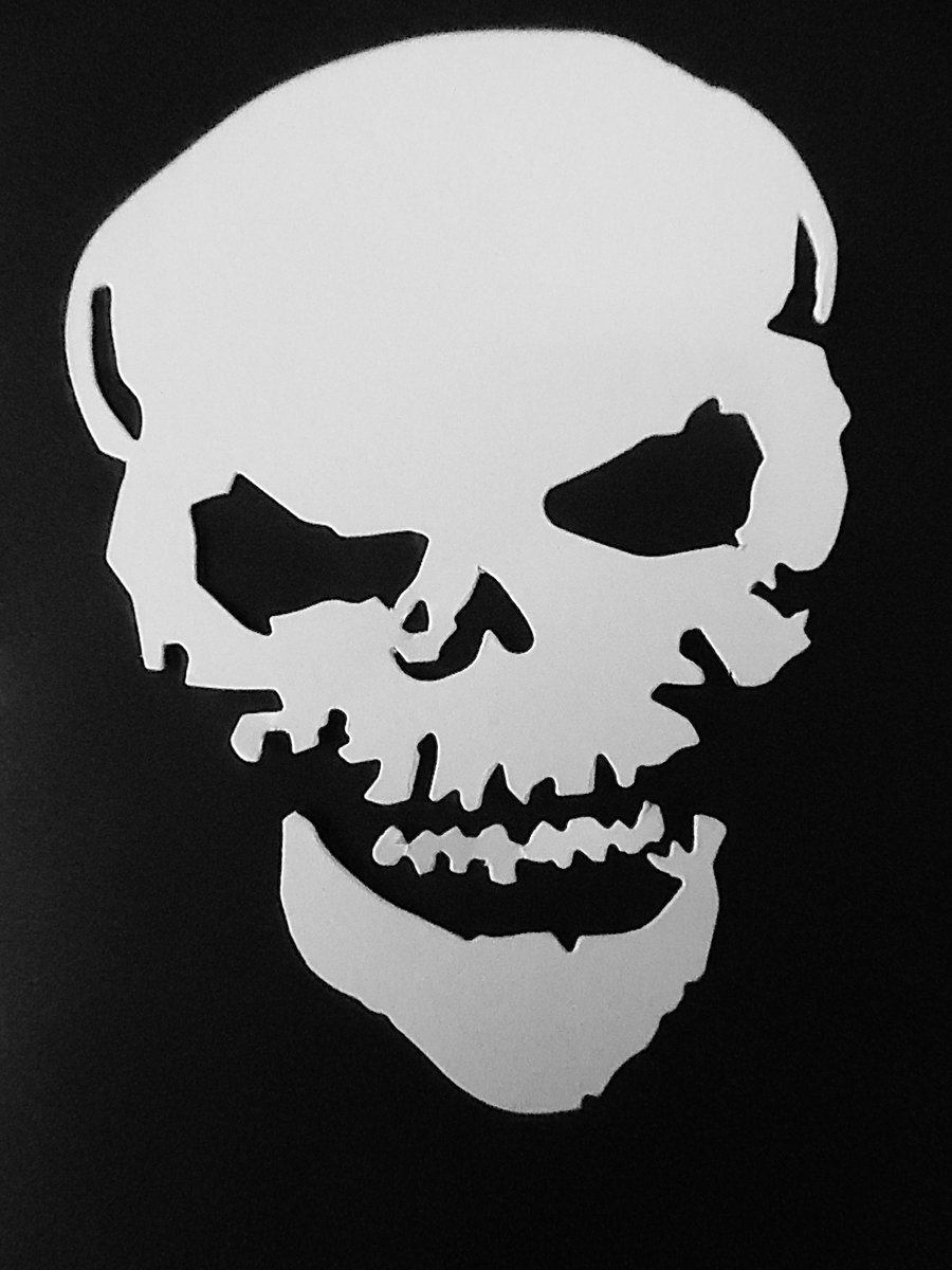6 x White Skull Die Cuts. Hallowe'en Cut-Outs  115mm x 80mm