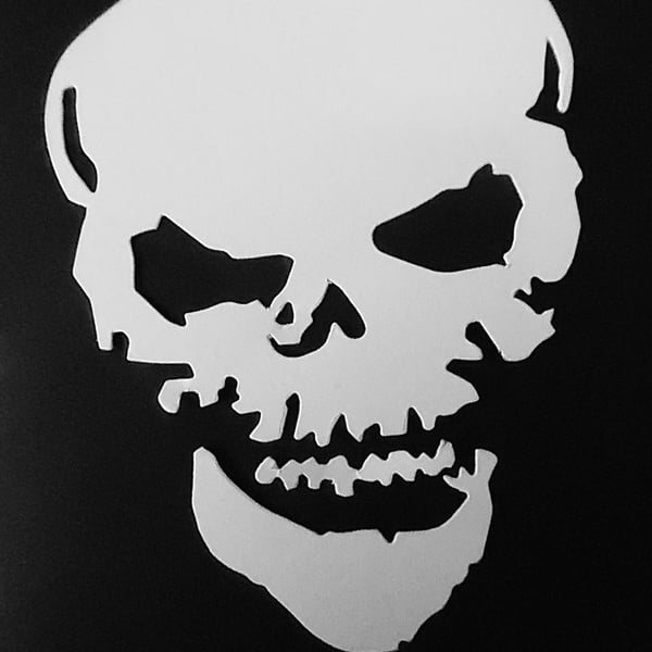 6 x White Skull Die Cuts. Hallowe'en Cut-Outs  115mm x 80mm