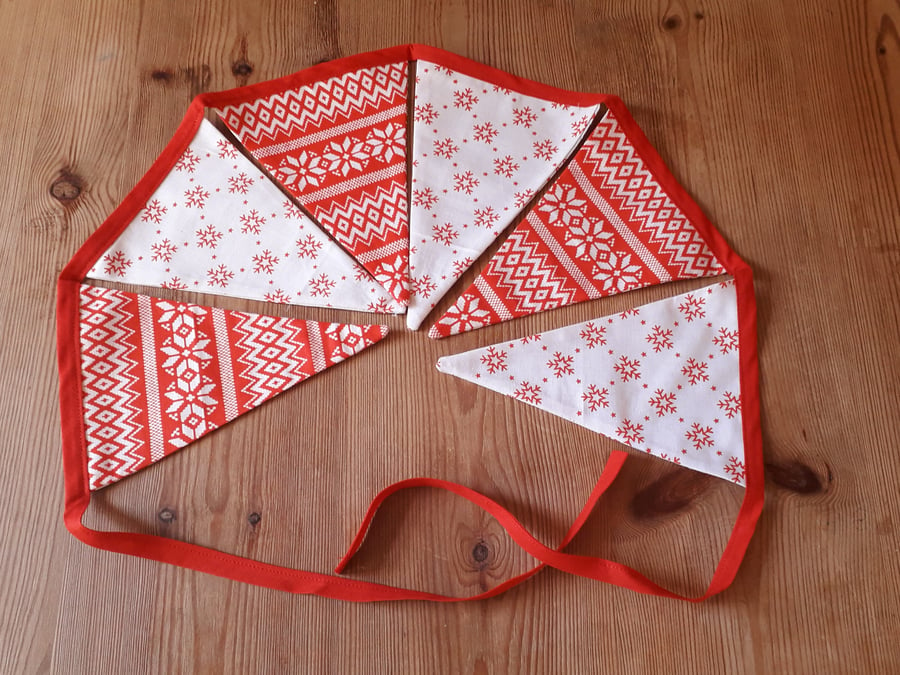 Bunting – fabric, Scandi Red Christmas