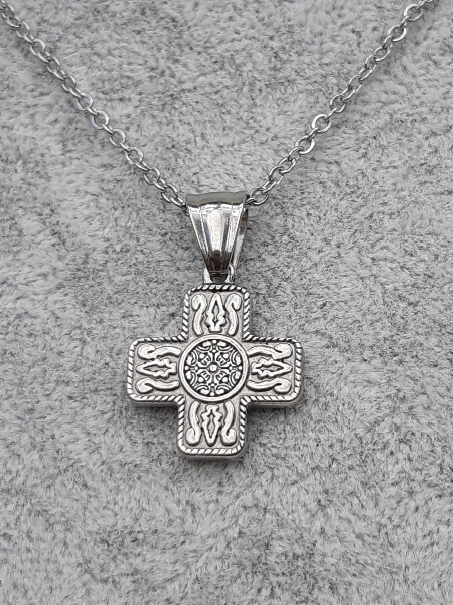 Stainless steel cross pendant