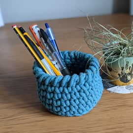 Crochet container, home decor, plant pot cover, desk tidy