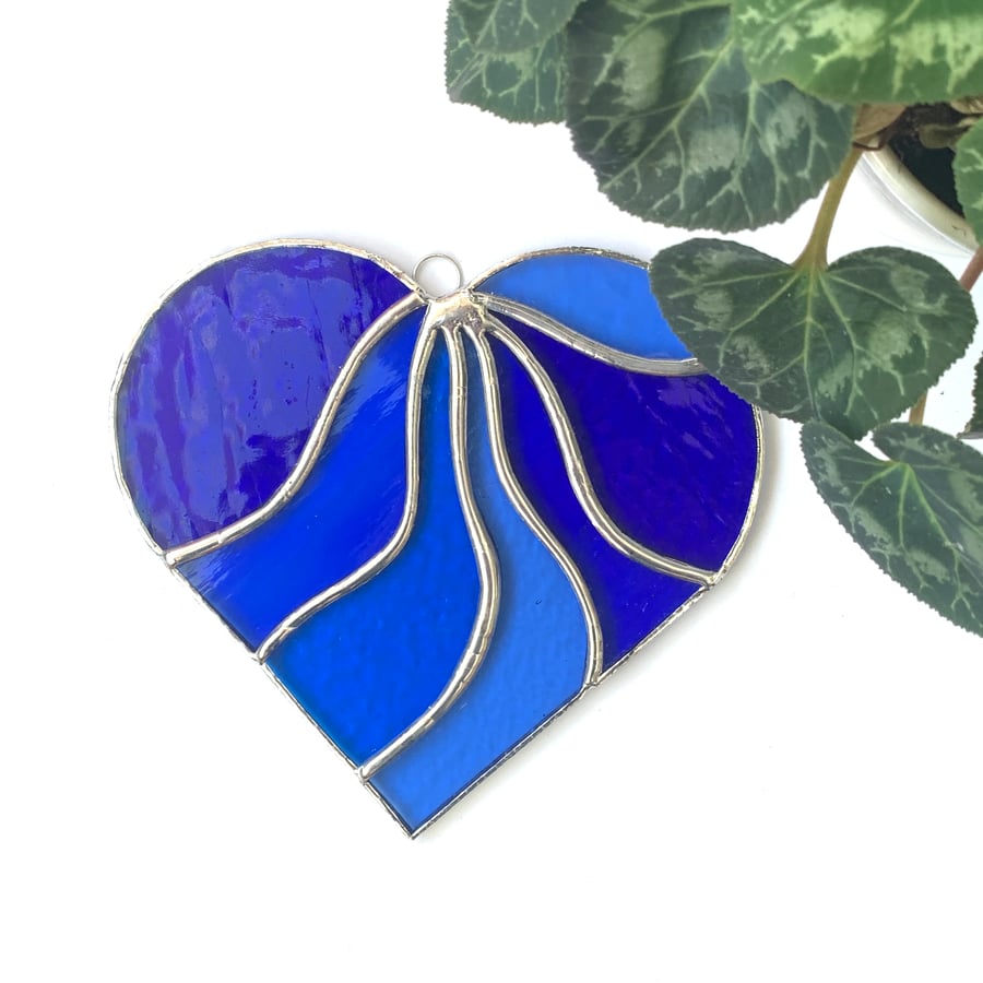 Stained Glass Large Wavy Heart Suncatcher - Blue