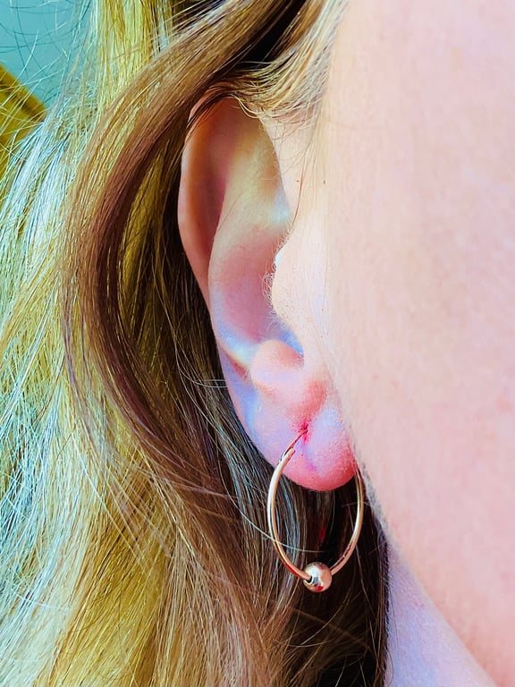 9ct Gold 20mm Hoop Earrings with 9ct Gold Beads