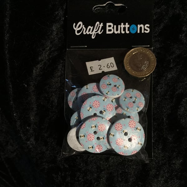 Craft Buttons Bumble Bees on Pale Blue(N.22)